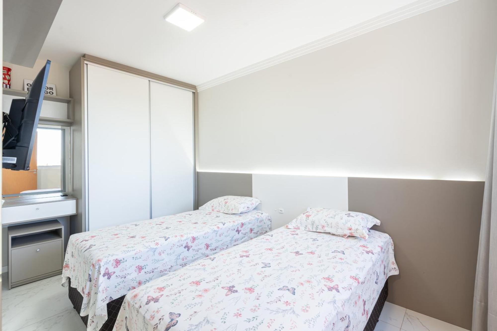 Aptos Completos Com Vista Mar Pe Na Areia Em Barra Velha Em Condominio Resort Com Spa, Piscina, Quadra De Futebol, Sala De Jogos, Brinquedoteca, Complexo Com Diversos Comercios Værelse billede