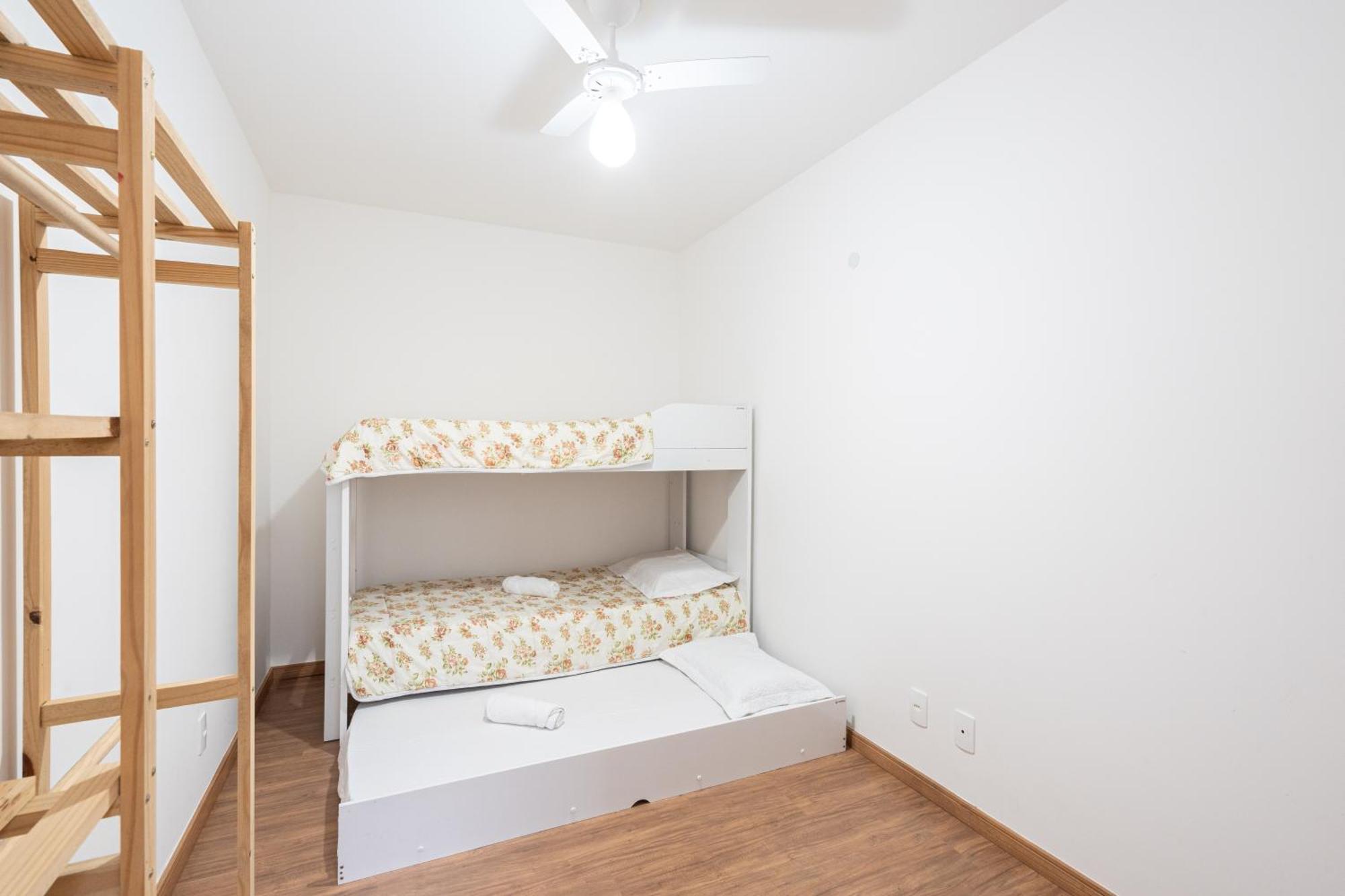 Aptos Completos Com Vista Mar Pe Na Areia Em Barra Velha Em Condominio Resort Com Spa, Piscina, Quadra De Futebol, Sala De Jogos, Brinquedoteca, Complexo Com Diversos Comercios Værelse billede